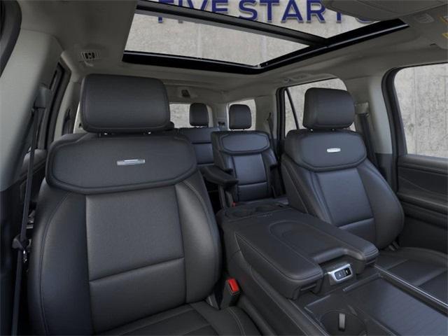 new 2025 Ford Expedition car, priced at $76,100
