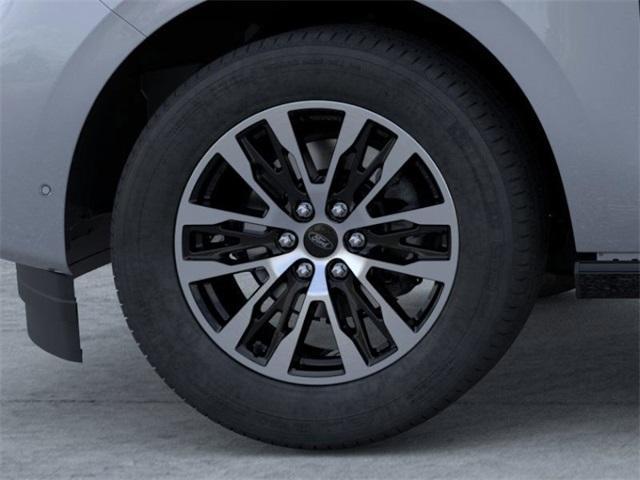 new 2025 Ford Expedition car, priced at $76,100