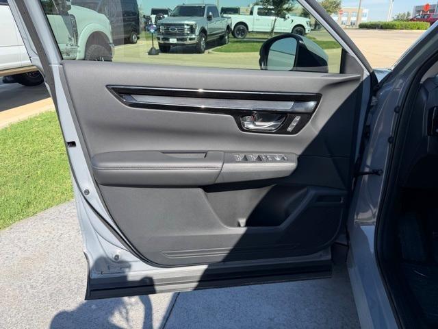 used 2026 Honda CR-V car, priced at $34,000