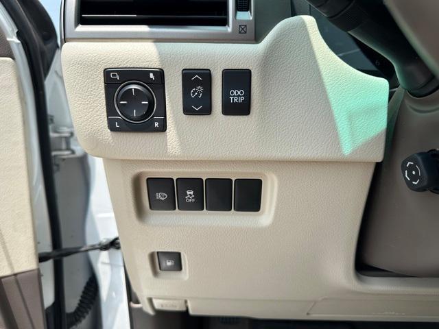 used 2015 Lexus GX 460 car, priced at $24,000