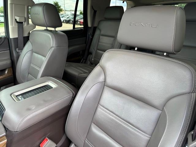 used 2019 GMC Yukon car, priced at $32,000