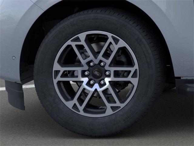 new 2025 Ford Expedition car, priced at $69,105