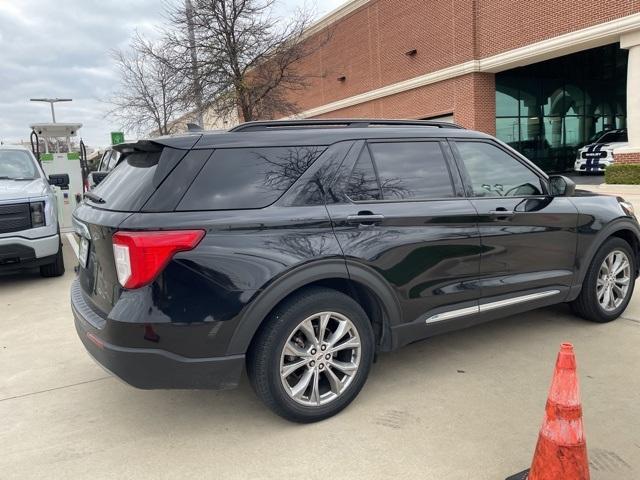 used 2022 Ford Explorer car, priced at $28,000