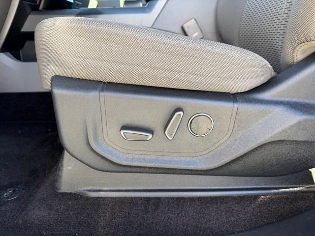 used 2015 Ford F-150 car, priced at $14,000