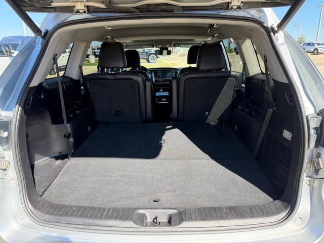 used 2019 Toyota Highlander car, priced at $19,500