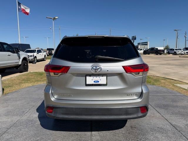 used 2019 Toyota Highlander car, priced at $19,500