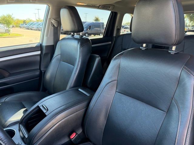 used 2019 Toyota Highlander car, priced at $19,500