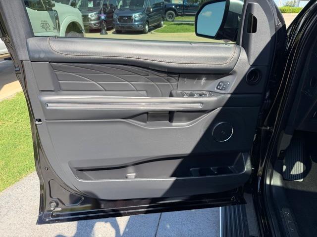used 2024 Ford Expedition car, priced at $68,000