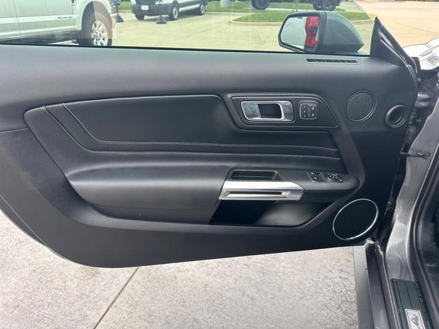 used 2022 Ford Mustang car, priced at $40,500