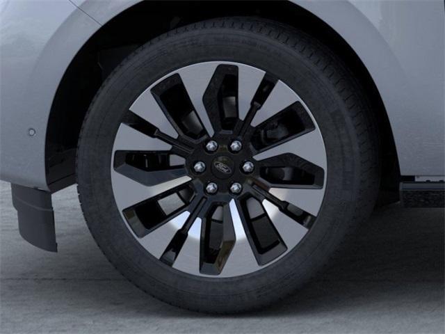 new 2025 Ford Expedition car, priced at $80,230