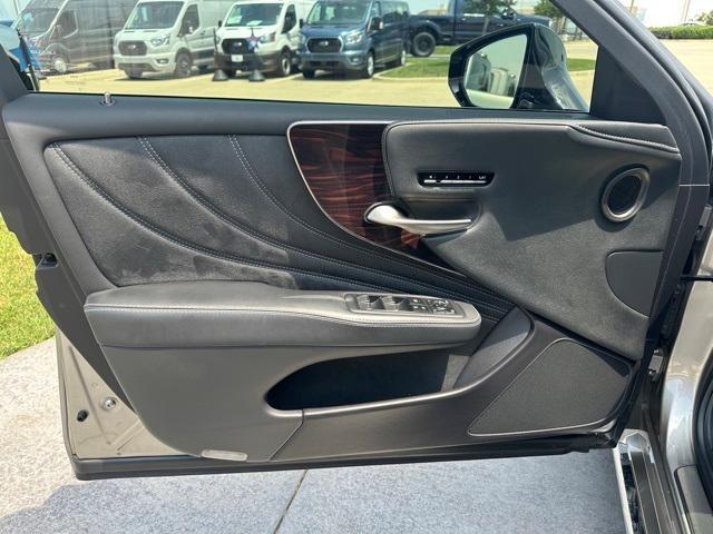 used 2021 Lexus LS 500 car, priced at $55,000