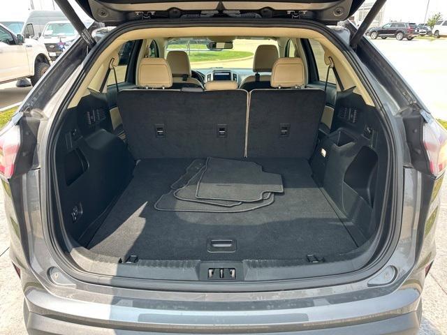 used 2022 Ford Edge car, priced at $25,000