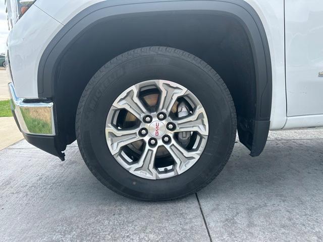 used 2024 GMC Sierra 1500 car, priced at $45,000