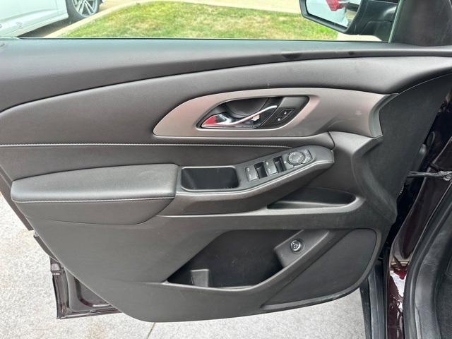 used 2022 Chevrolet Traverse car, priced at $25,000