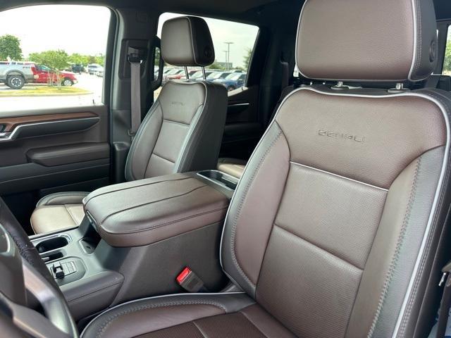 used 2023 GMC Sierra 1500 car, priced at $58,000