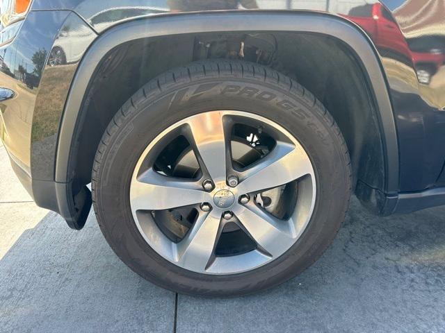 used 2014 Jeep Grand Cherokee car, priced at $9,000