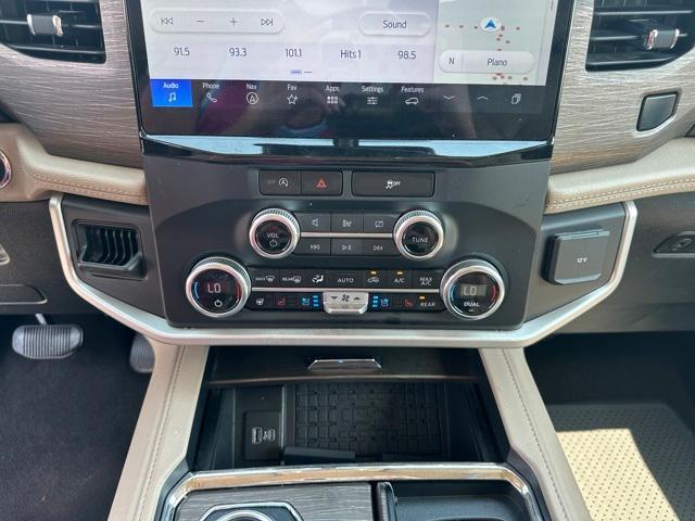 used 2023 Ford Expedition car, priced at $46,500