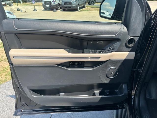 used 2023 Ford Expedition car, priced at $46,500