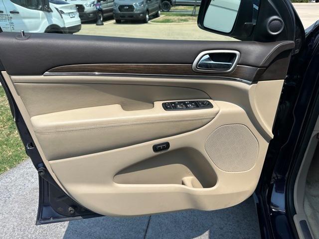 used 2017 Jeep Grand Cherokee car, priced at $19,000