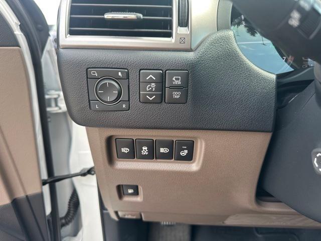 used 2022 Lexus GX 460 car, priced at $61,000