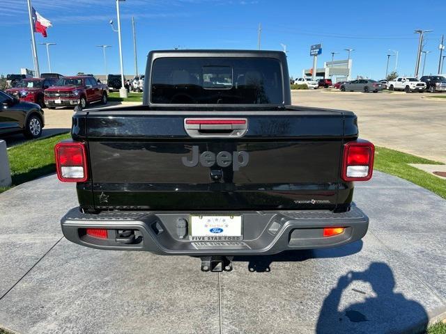 used 2022 Jeep Gladiator car, priced at $31,200