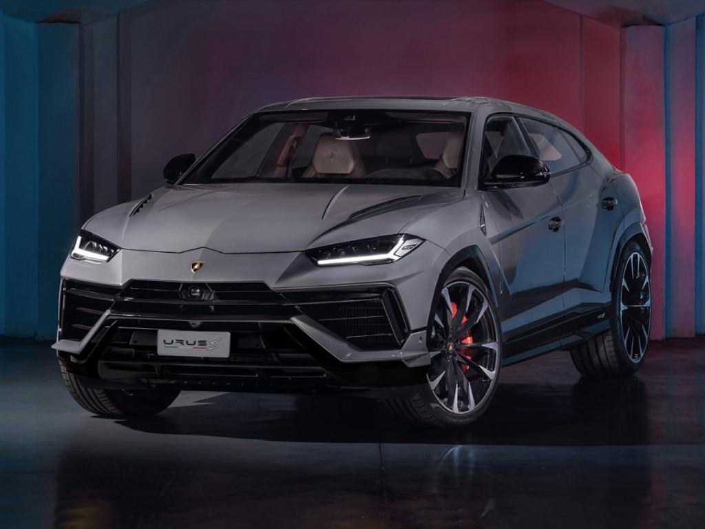 used 2024 Lamborghini Urus car