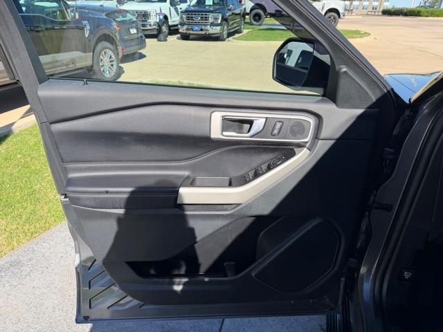 used 2021 Ford Explorer car, priced at $25,000