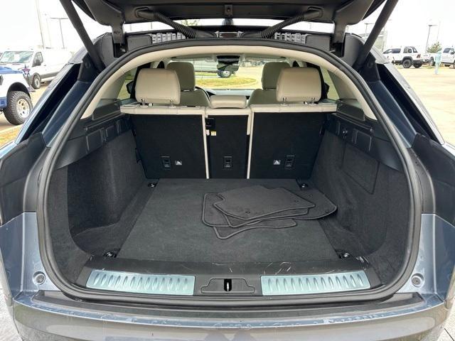 used 2020 Land Rover Range Rover Velar car, priced at $25,000