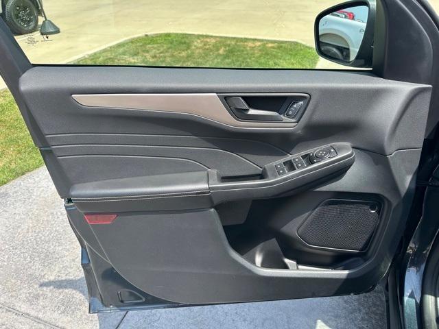 used 2022 Ford Escape car, priced at $22,000