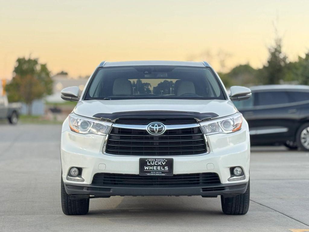 used 2015 Toyota Highlander car, priced at $22,650
