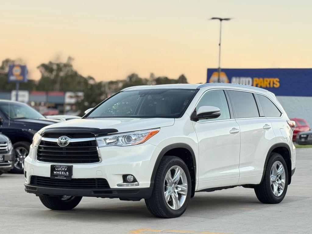 used 2015 Toyota Highlander car, priced at $22,650