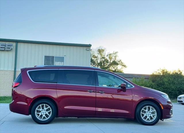 used 2021 Chrysler Pacifica car, priced at $21,495