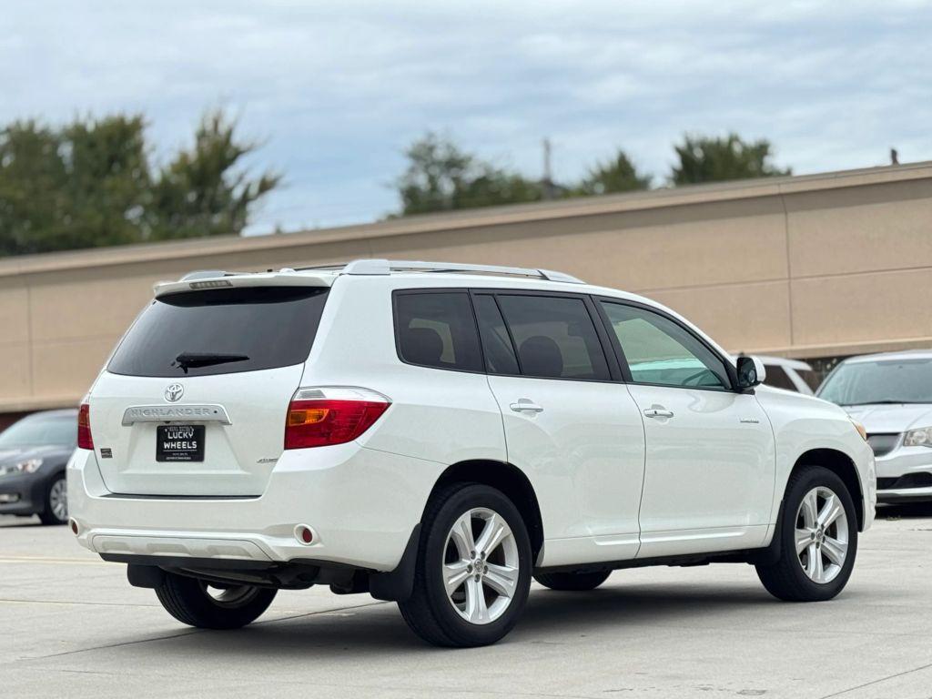 used 2010 Toyota Highlander car, priced at $14,450