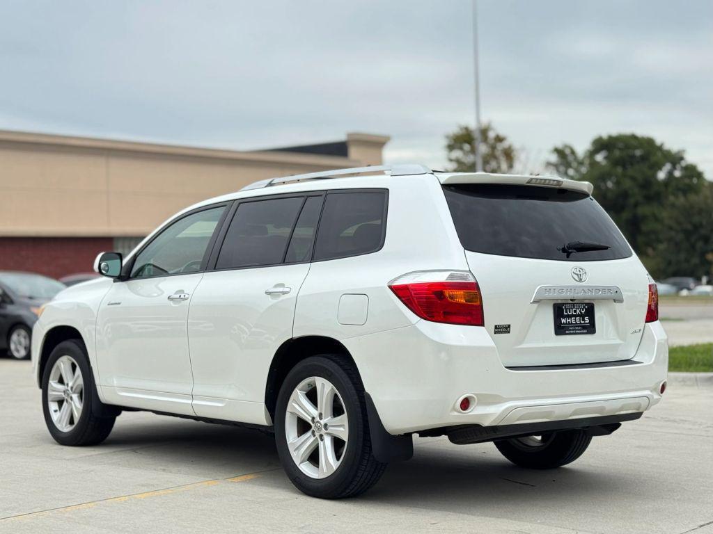 used 2010 Toyota Highlander car, priced at $14,450