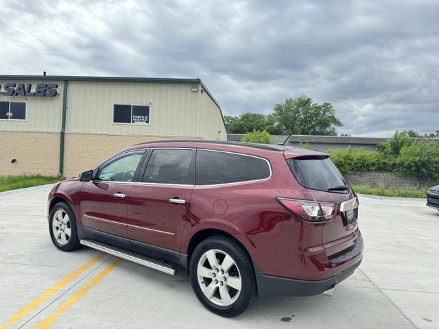 used 2015 Chevrolet Traverse car, priced at $15,995