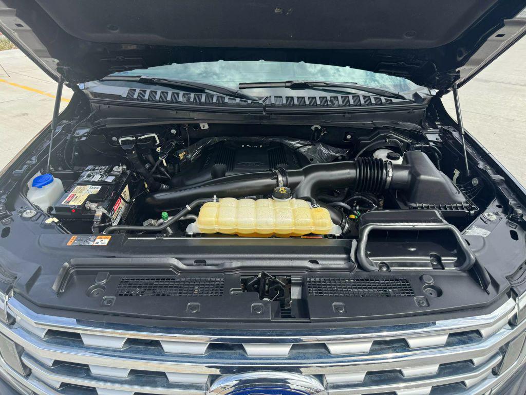 used 2018 Ford Expedition car, priced at $31,995