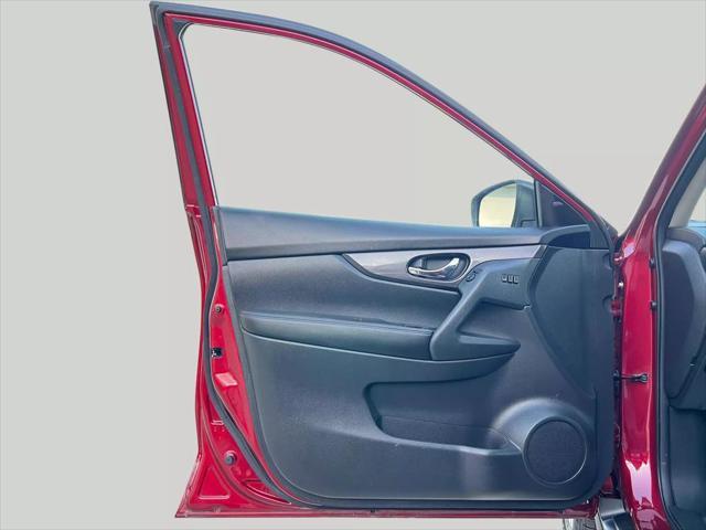 used 2018 Nissan Rogue car, priced at $15,995
