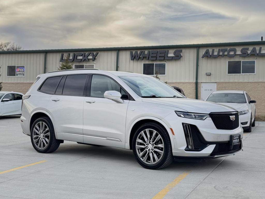 used 2020 Cadillac XT6 car, priced at $25,950