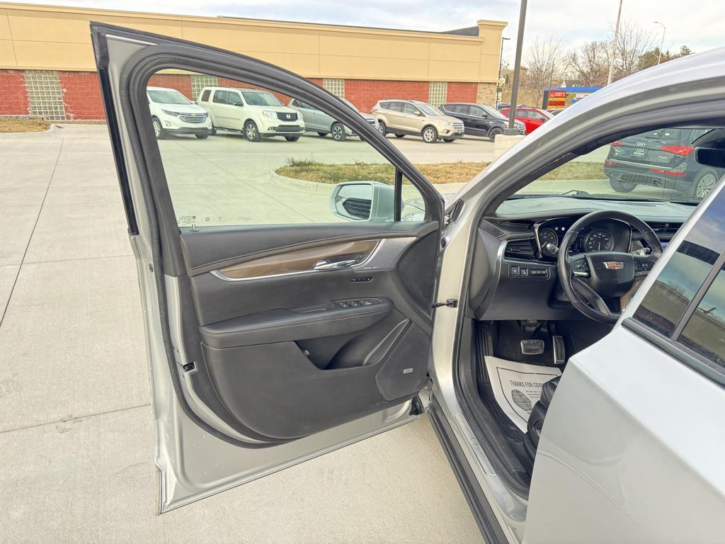 used 2020 Cadillac XT6 car, priced at $25,950