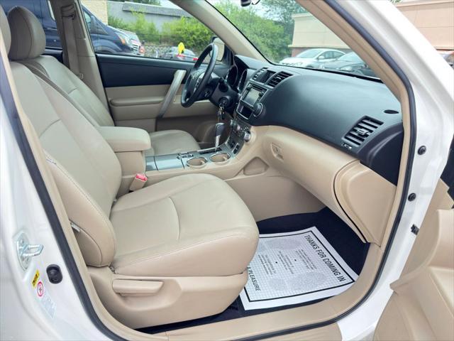 used 2013 Toyota Highlander car, priced at $20,495