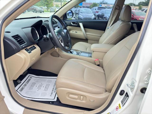 used 2013 Toyota Highlander car, priced at $20,495