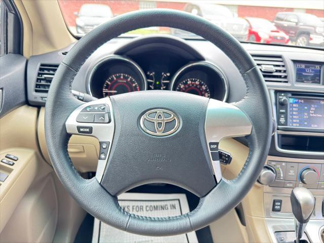 used 2013 Toyota Highlander car, priced at $20,495