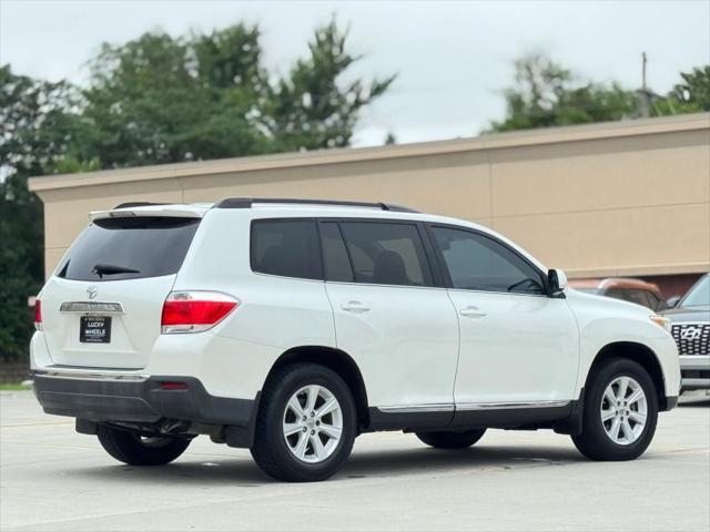 used 2013 Toyota Highlander car, priced at $20,495
