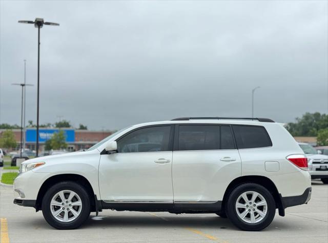 used 2013 Toyota Highlander car, priced at $20,495