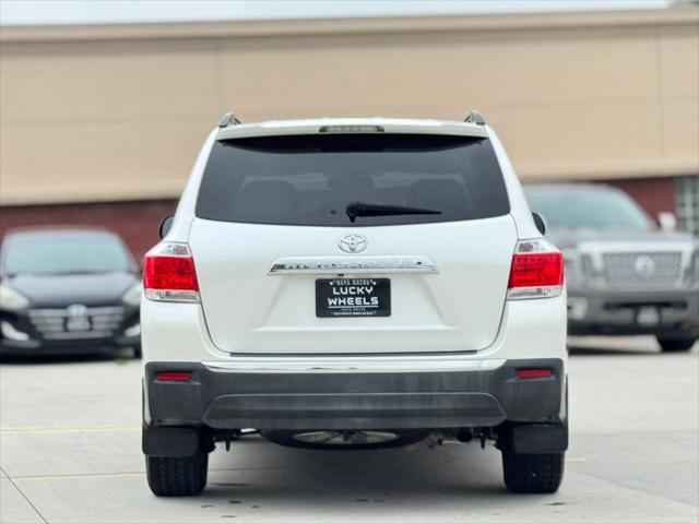 used 2013 Toyota Highlander car, priced at $20,495