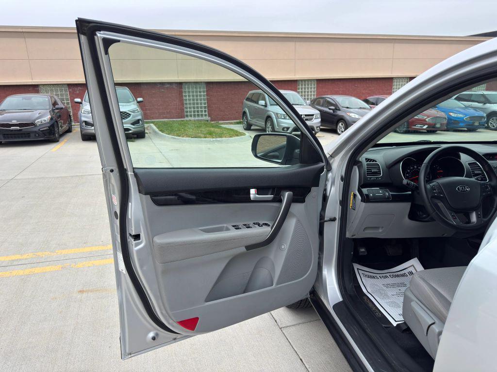 used 2015 Kia Sorento car, priced at $9,950