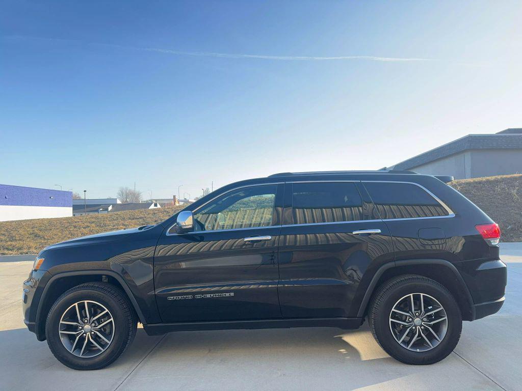 used 2018 Jeep Grand Cherokee car, priced at $19,995