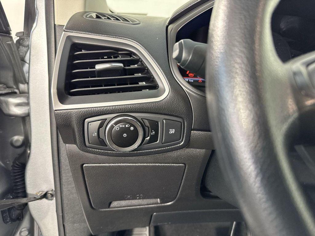 used 2023 Ford Edge car, priced at $22,795