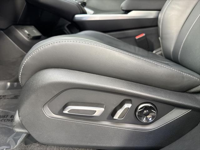 used 2025 Acura RDX car, priced at $45,995
