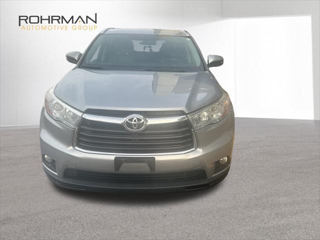 used 2016 Toyota Highlander car, priced at $22,195